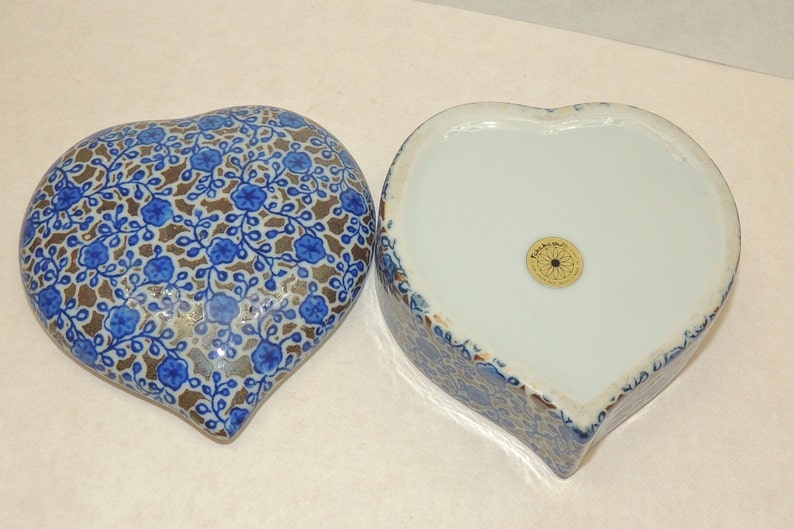 Takahashi Japan Ceramic Blue Flower Heart Trinket Box