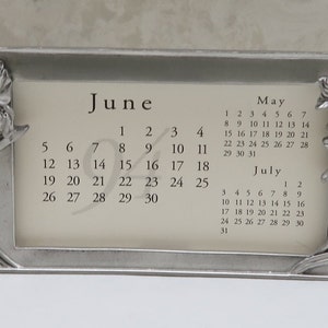 1994 IRIS Pewter Canada Calendar Holder by Etain Zinn