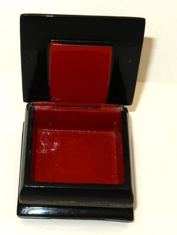 Vtg Signed Tiny Painted Lacquer Hinged Trinket Bo… - image 8