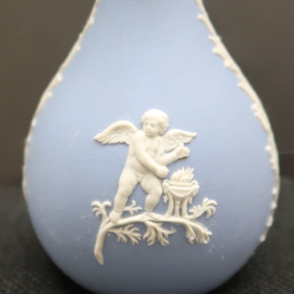 Vtg Cherub Motif Blue Wedgwood 5 1/2 inch Vase