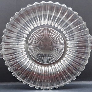 Vintage HEISEY Crystolite 2 handle 8 1/2 inch Plate