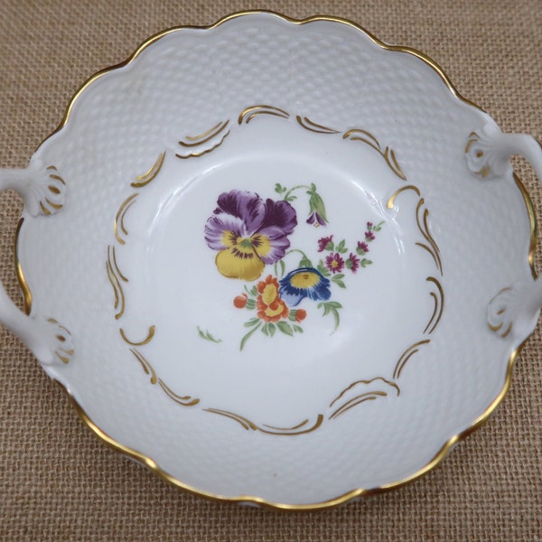 Vtg Pansy Floral Handled Bowl  REINE HANDARBEIT Germany