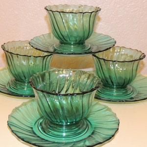 4 SWIRL Low Sherbet Cups with liner plates by Jeanette Glass Company 1937-1938