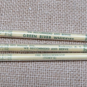 3 Vtg Green River Whiskies Glass Stir sticks Tony&#39;s The Medowbrook, Rochester NY