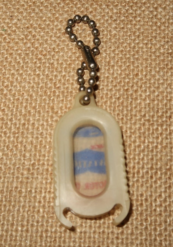 Vtg Aviation Motor Oil Keychain - image 2