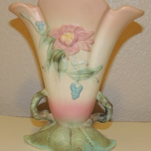 HULL, Woodland Vase Excellent Condition
