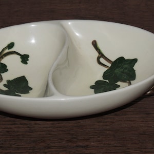 Metlox Poppytrail California Ivy Small Divided Oval Relish