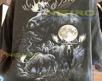 Moose Bull Moose Wildlife Nature Full Moon Comfort Colors® Tshirt, Mountains Forest Vintage Animal Art Outdoors Hunter Night Sky Tee