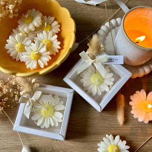 Vela artesanal - Marguerite - para personalizar - regalos de invitados para tus eventos