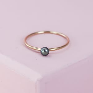 Black Pearl Ring, Stacking Ring in 14K Gold Fill, 14K Rose Gold Fill or Sterling Silver, Single Pearl Ring, Dark Peacock Pearl Ring image 1