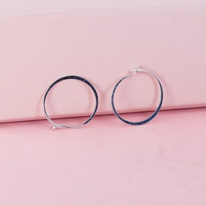 White Gold or Silver Medium Hoop Earrings, Hammered 3/4 Sterling Silver or 14k Solid White Gold Hoops image 2