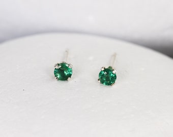 Emerald Stud Earrings, Green Stud Earrings, Gemstone Earrings, Women Earrings, Unique Earrings, May Birthstone Earrings,Sterling Silver Stud