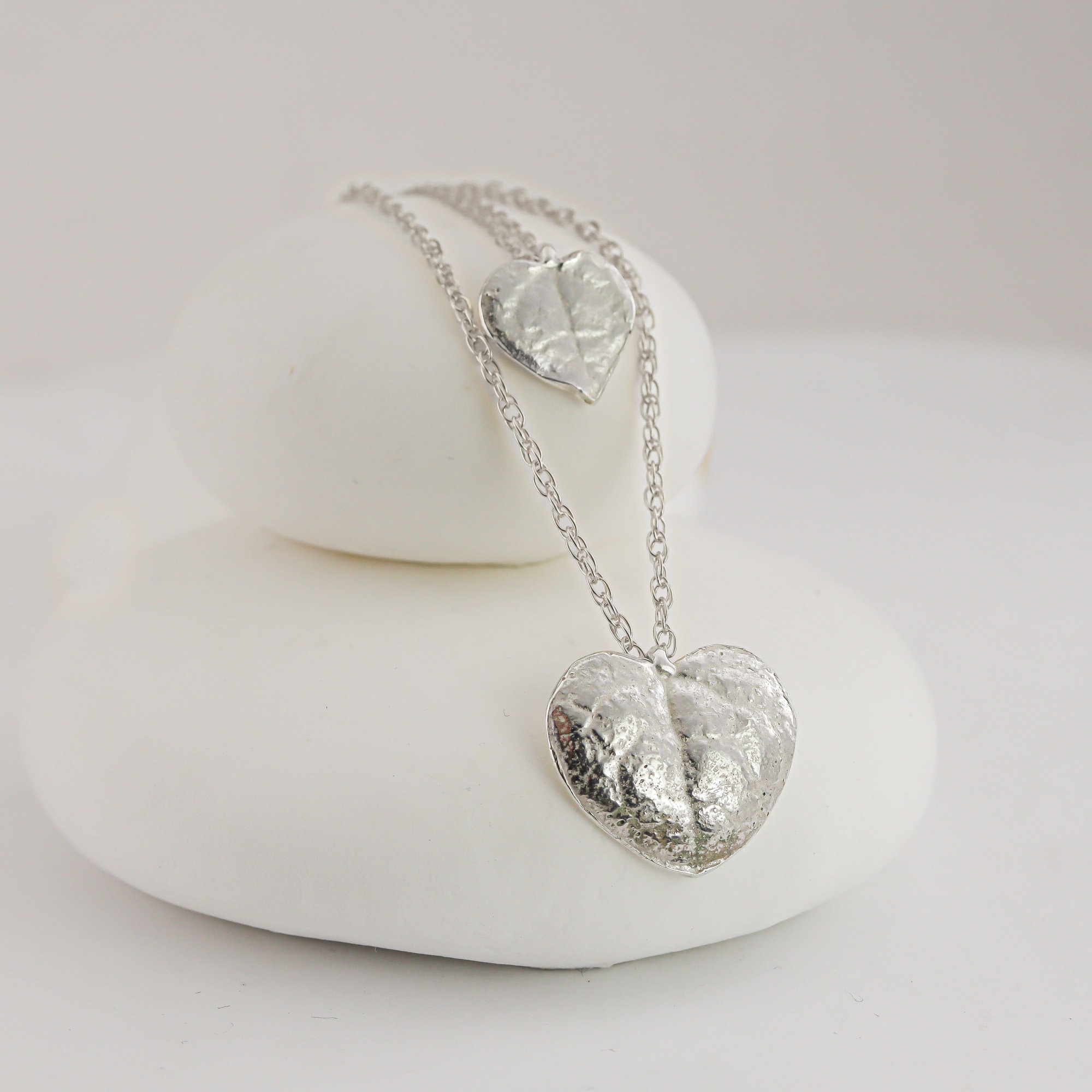 Collier Chaîne En Argent Massif Avec Pendentif Cœurs Doré – Occasion, Bijou Vintage Romantique