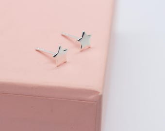 Dainty Star Stud Earrings – Minimalist Five‑Point Star Earrings in Sterling Silver or 14k Gold Filled