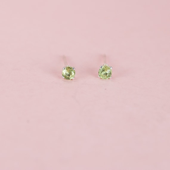 Etsy peridot earrings discount