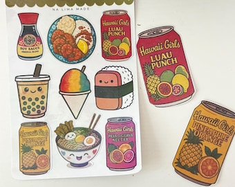以下が含まれることがあります： LOCAL GRINDZ NA LIMA MADEと書かれたステッカーシート。醤油、プレートランチ、Hawaii Girls Luau Punch、タピオカティー、シェイブアイス、スパムむすび、パイナップルオレンジジュース、ラーメン、パッションフルーツ・グアバネクターのイラストと、2枚のバラのステッカーが含まれています。