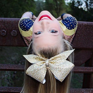 Full Out Gold Glitter Cheer Bow – Performance Rhinestone Hair Bow for Teams- Competition Grade