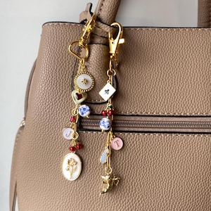 Porte-clés à breloques, porte-clés personnalisé, breloque de sac personnalisé, accessoire de chaîne de sac à main, breloque de sac à main tendance, cadeau mignon pour elle, cadeaux meilleur ami