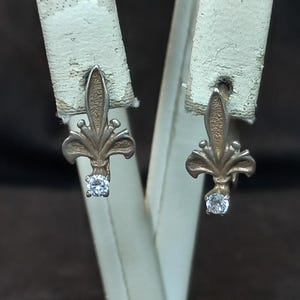 Antique Vintage Ukraine Ukrainian Sterling 925 Silver Ag Earrings Stone Fianit Cute Girl Woman Stylish cubic zirconia lily flower leaf Nice