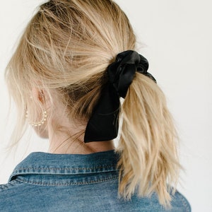 Silk Bow Scrunchie Black image 1