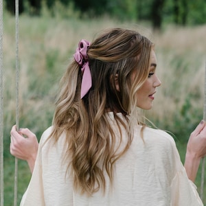 Silk Bow Scrunchie - Mauve