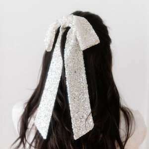 Sparkly Bow Silver image 9