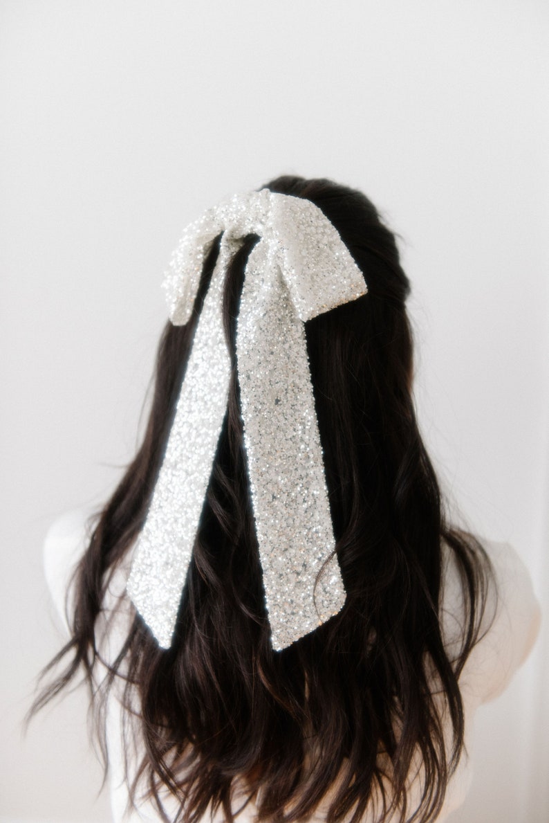 Sparkly Bow Silver image 9