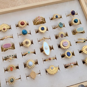 Bagues en acier inoxydable doré. Pierre naturelle, ajustable. Bohème chic, minimaliste. Lapis lazuli, turquoise, rhodochrosite, améthyste