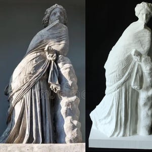 Puede incluir: Una comparación lado a lado de dos esculturas de una figura femenina drapeada. La escultura de la izquierda está hecha de piedra gris, mientras que la escultura de la derecha está hecha de yeso blanco.
