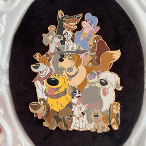 Pin de fantasía de grupo de perros “Canine Crew”