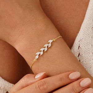 Dainty Leaf Pave Diamond Bracelet, Diamond Crystal Bracelet, Gold Bracelet for Women, Perfect Wedding Jewelry,Bridesmaid Gift, Birthday Gift