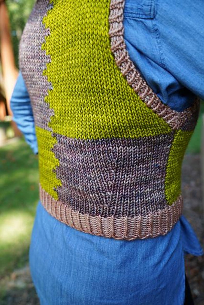 make your own Colorblock Market Vest (DIGITAL KNITTING PATTERN) for tweens, teens, adults
