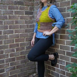 make your own Colorblock Market Vest (DIGITAL KNITTING PATTERN) for tweens, teens, adults