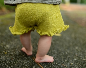 make your own Ruffle Shorties (DIGITAL KNITTING PATTERN) baby shorts Preemie to 4 years infant newborn toddler
