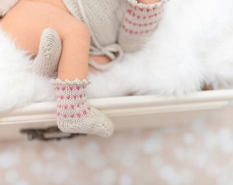 make your own Cuddle Socks (DIGITAL DOWNLOAD PATTERN) infant baby girls boys