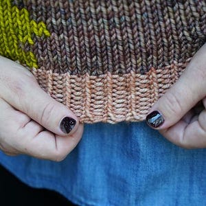 make your own Colorblock Market Vest (DIGITAL KNITTING PATTERN) for tweens, teens, adults