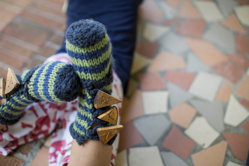 make your own Buttoned Slipper Socks DIGITAL KNITTING PATTERN toddler child tween image 1