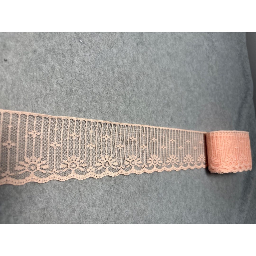 Vintage Pink Lace Trim 5 Yards 8