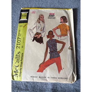 McCalls 2107 Misses Blouse Step-By-Step Pattern 1969 Sizes 12 Vintage Sewing Craft