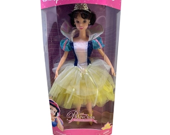 Disney Store Snow White Princess Doll in Yellow Dress Original Box 1990s