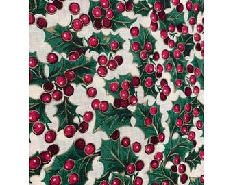Cranston Print Works Co. Tkanina świąteczna VIP Holly Berries 1/2 jarda x 44" Bawełna Materiał do rękodzieła świątecznego