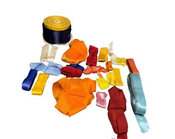 Gemischtes Sortiment an Bastelbändern aus Satin und Rips in leuchtenden Farben, über 100 Meter