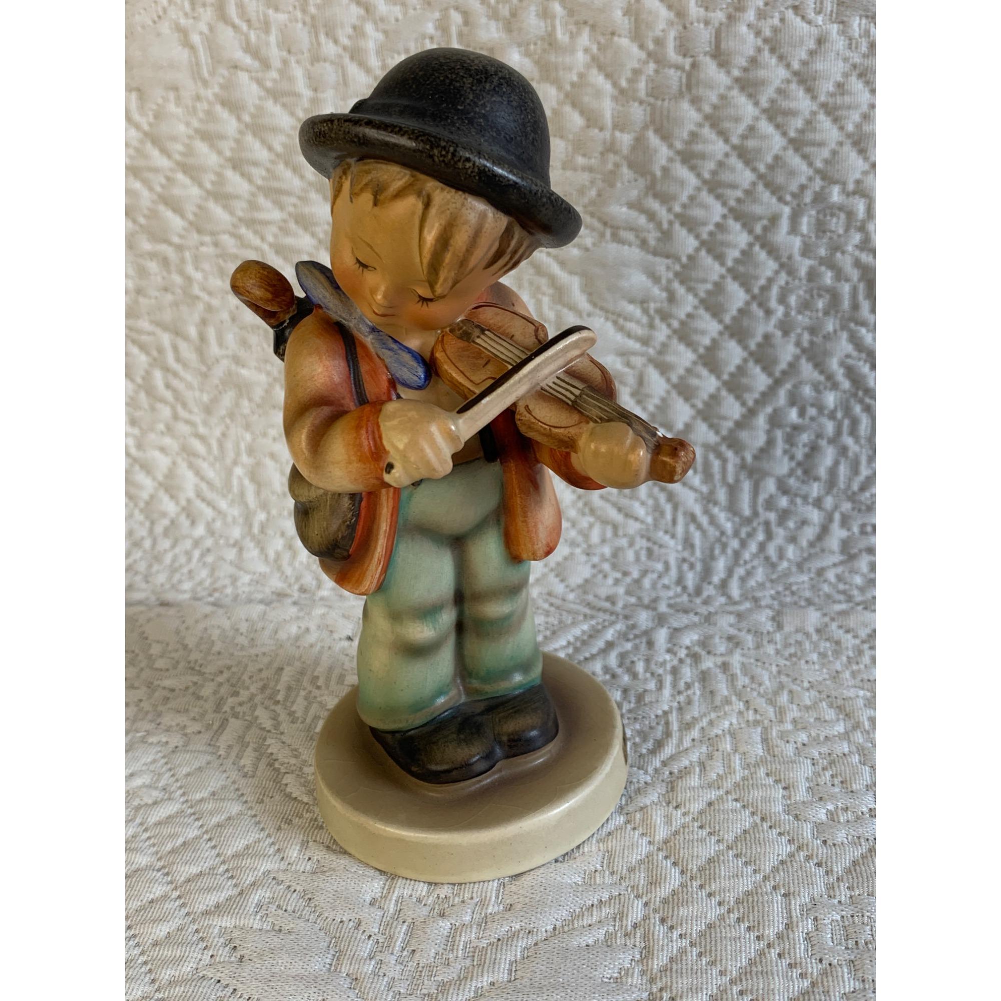 Hummel Goebel Little Fiddler 4 Figure 5.25