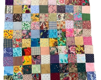 Lote de 200 cuadrados de tela de algodón precortados de 2" con motivos florales para costura y acolchado