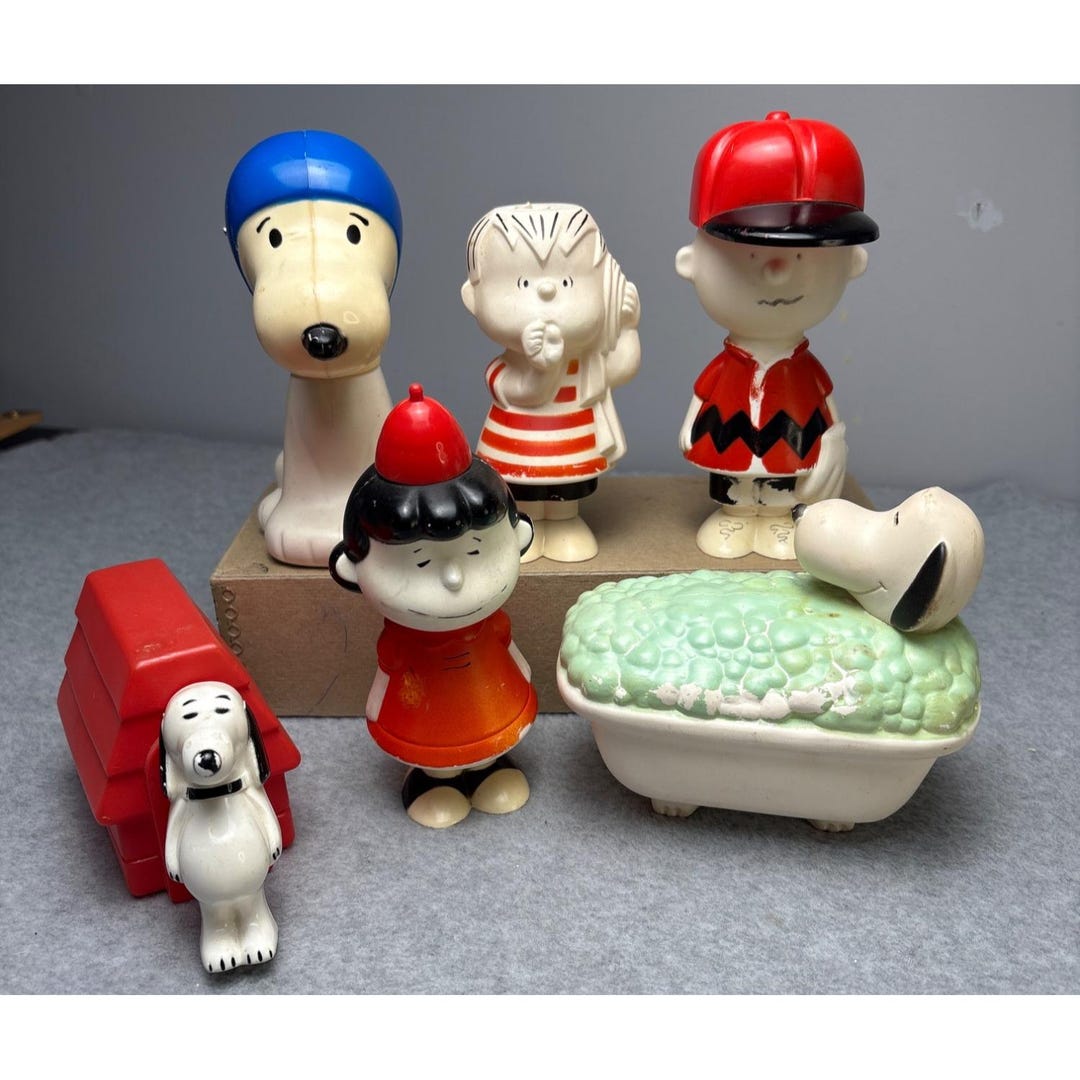 ビンテージ AVON PEANUTS 未使用 10点セット Vintage Avon Peanuts Character Bubble Bath Collectible Figures Set