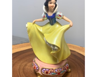 Disney Snow White 7&quot; Jeweled Base Dancing figurine - Porcelain Made In Sir Lanka