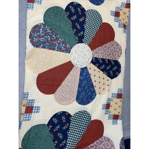 Vintage Springs Industries 43x45 Cotton Fabric Patchwork Flower Design Multicolor Patterns