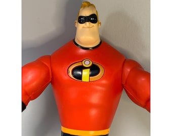 Pixar Interactables Mr. Incredible Talking Action Figure, 8-in Tall
