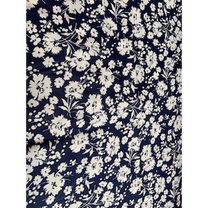 Cranston Floral Cotton Fabric 1/4 yard White on Blue 44&quot; wide Sewing & Crafting