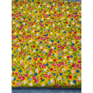 Yellow Floral Cotton Fat Quarter Fabric 18x22&quot; Sewing & Crafts